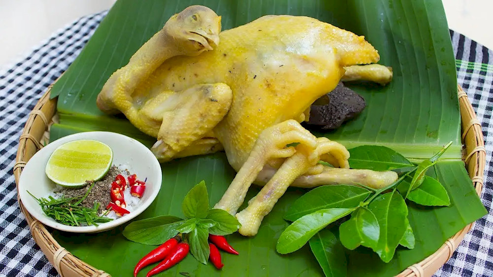 Succulent hill chicken seasoned with traditional mountain herbs showcases the exceptional flavor 
